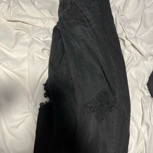 Blacked ripped high waisted jeans!